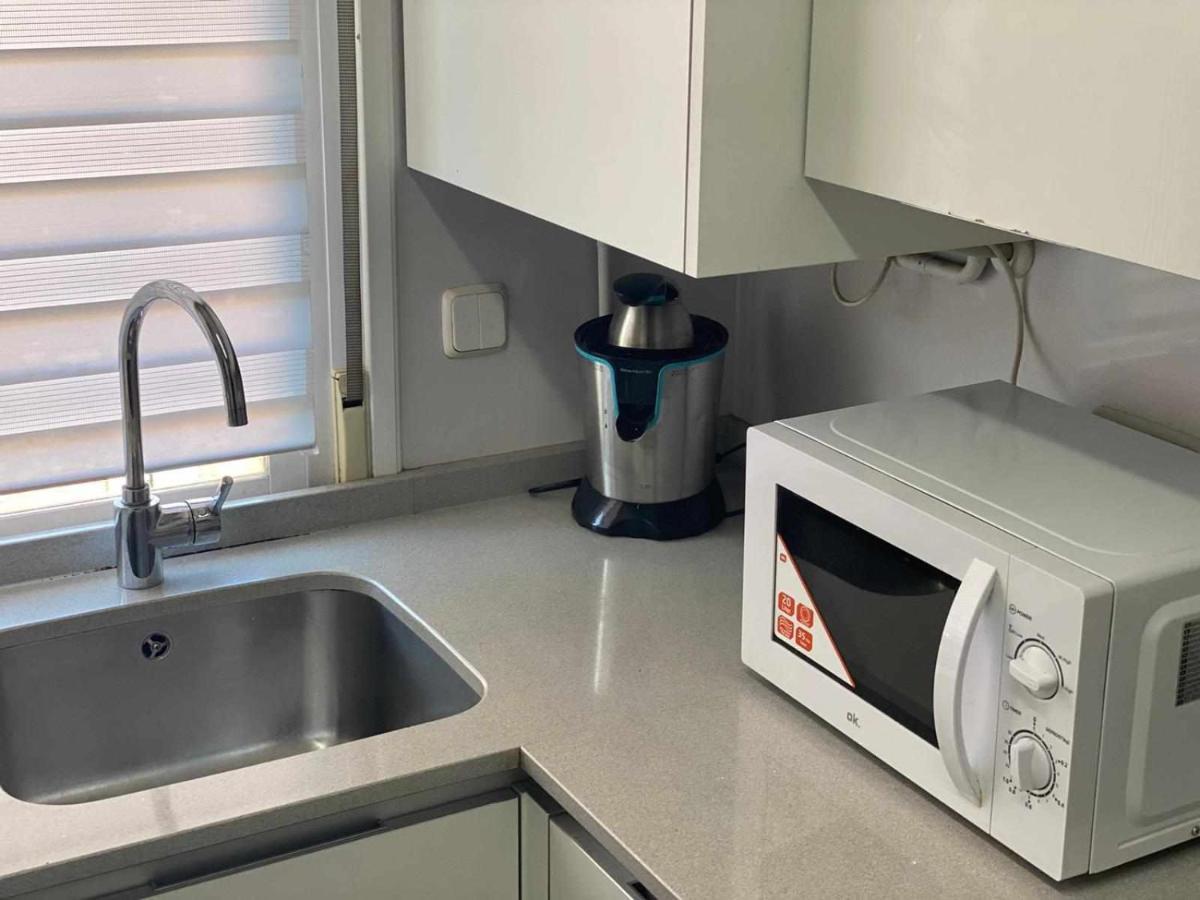 Residencia 12 Octubre Bed & Breakfast Madrid Dış mekan fotoğraf