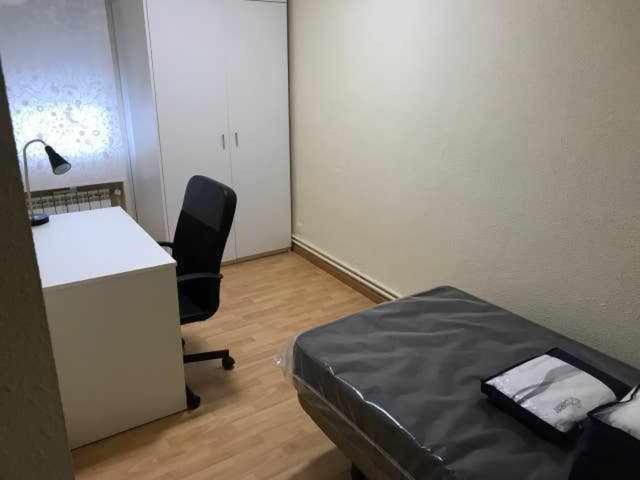 Residencia 12 Octubre Bed & Breakfast Madrid Dış mekan fotoğraf