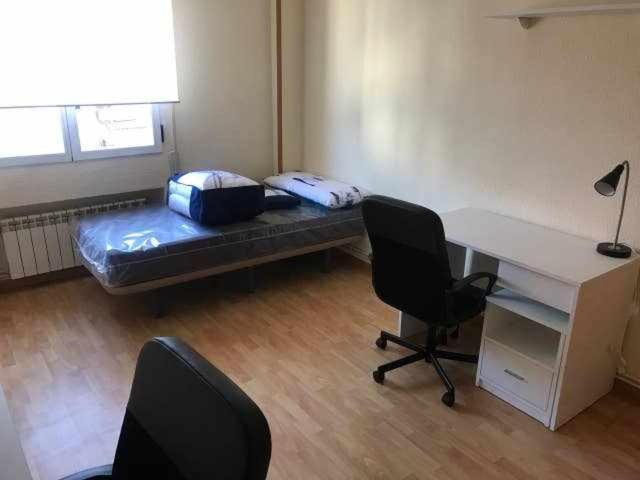 Residencia 12 Octubre Bed & Breakfast Madrid Dış mekan fotoğraf